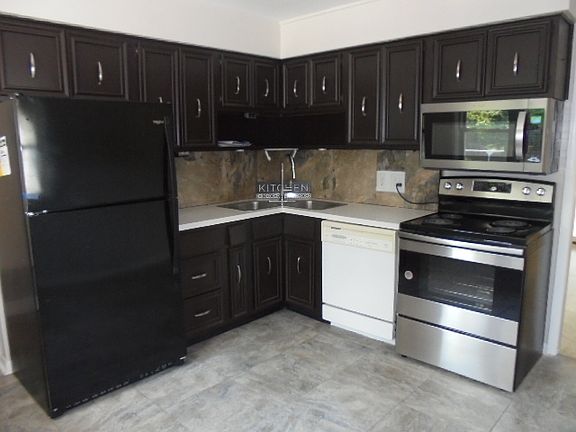 2nd image of 616 S Brittain Ave