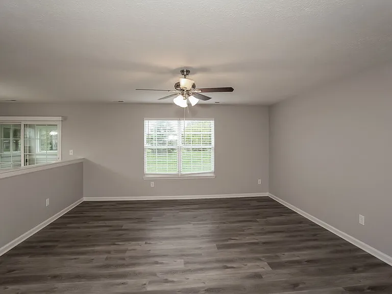 152 Heartwood Hl — Photo 3