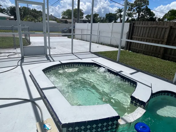 4100 49th Ave S, Saint Petersburg, FL 33711