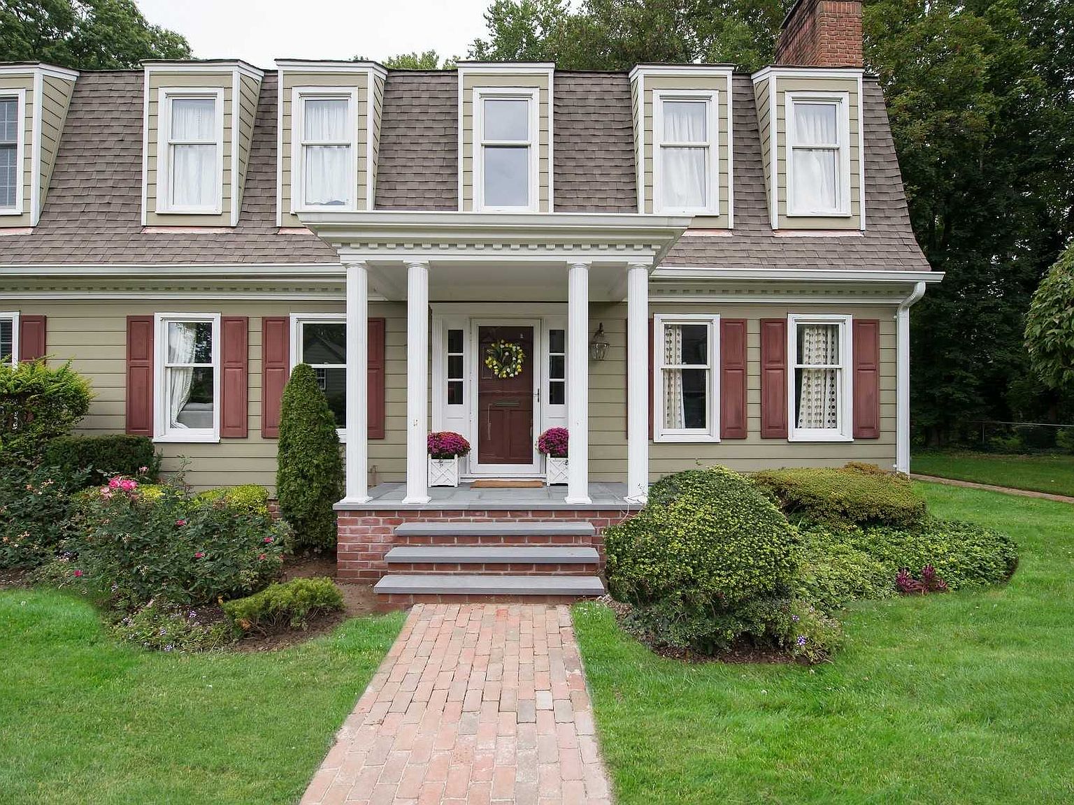 19 Duke Of Gloucester, Manhasset, NY 11030 Zillow