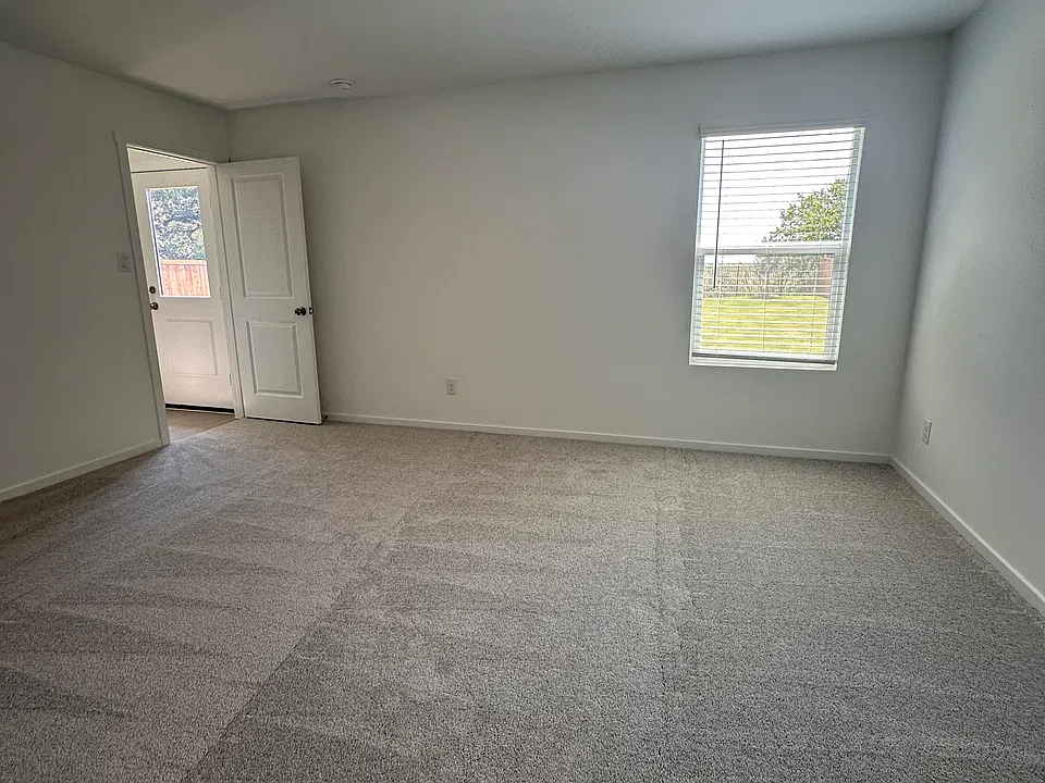 3020 Eriskay Dr