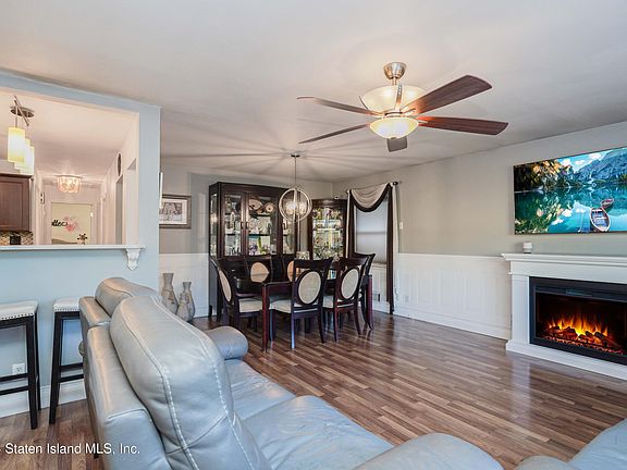 5th image of 78 Ronald Ave