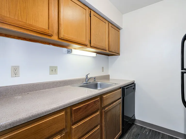 Oak Forest Apartments — Photo 45