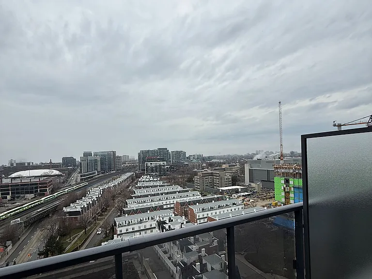 1030 King St W #Penthouse 25 — Photo 19