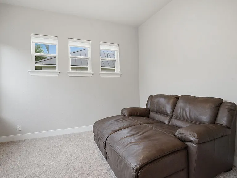 24710 Faraday — Photo 30