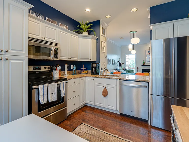 3110 W End Cir #11 — Photo 7