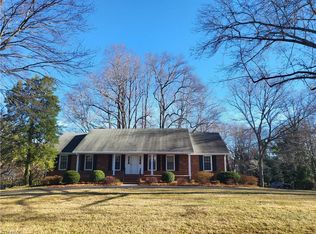 5124 Huntcliff Trl, Winston Salem, NC 27104