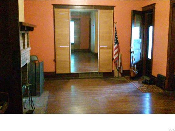 4th image of 1652 Michigan Ave