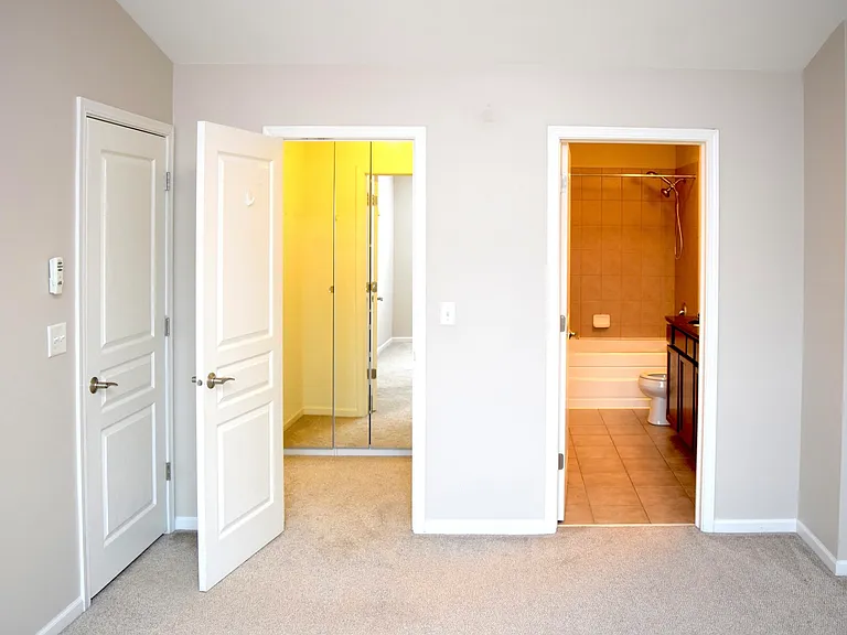 1260 Evergreen Ave — Photo 16