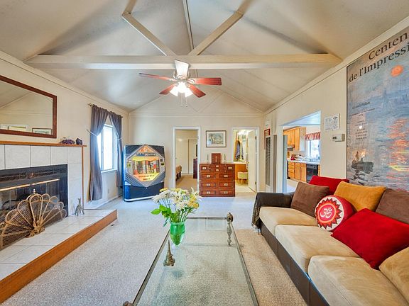 4th image of 15436 Riverside Drive