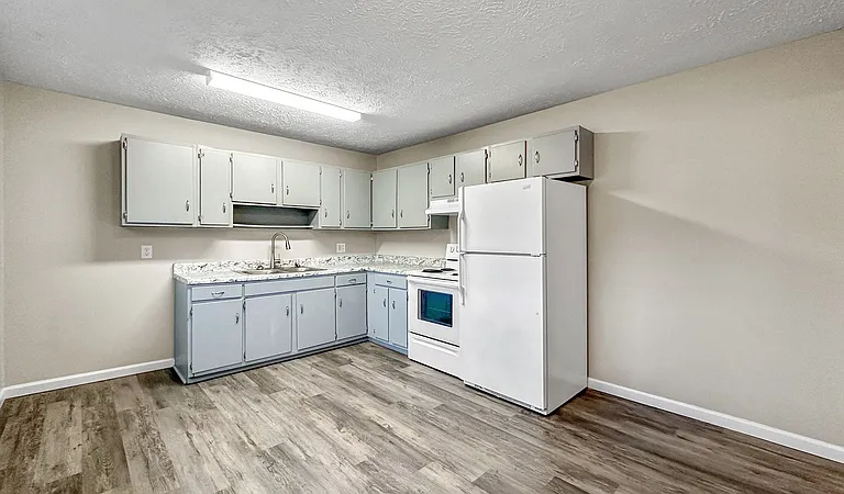 2215 Washington Pike #2 — Photo 8