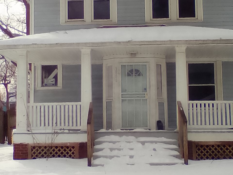 1st image of 9808 Columbia Ave #1