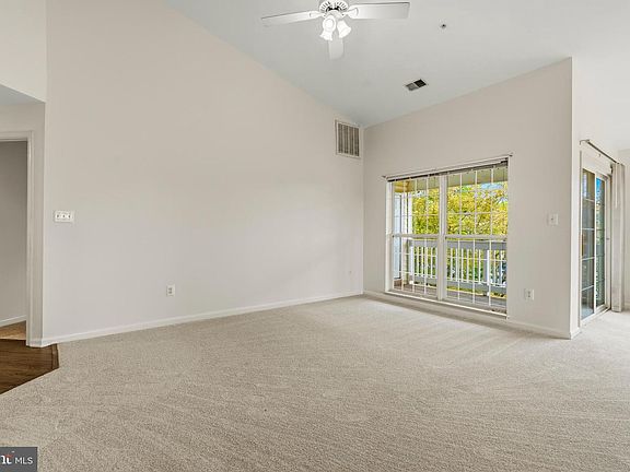 5th image of 2501 Coach House Way APT 3C