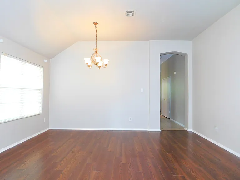 1664 Big Bend Dr — Photo 4