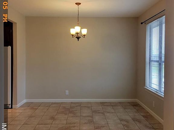 4th image of 156 E Schirra Dr