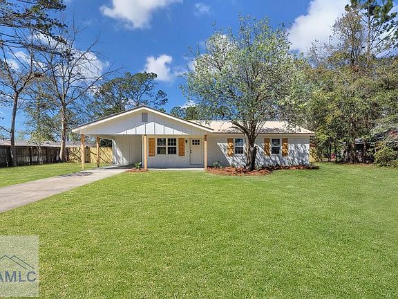 2nd image of 706 Oak Villa Dr