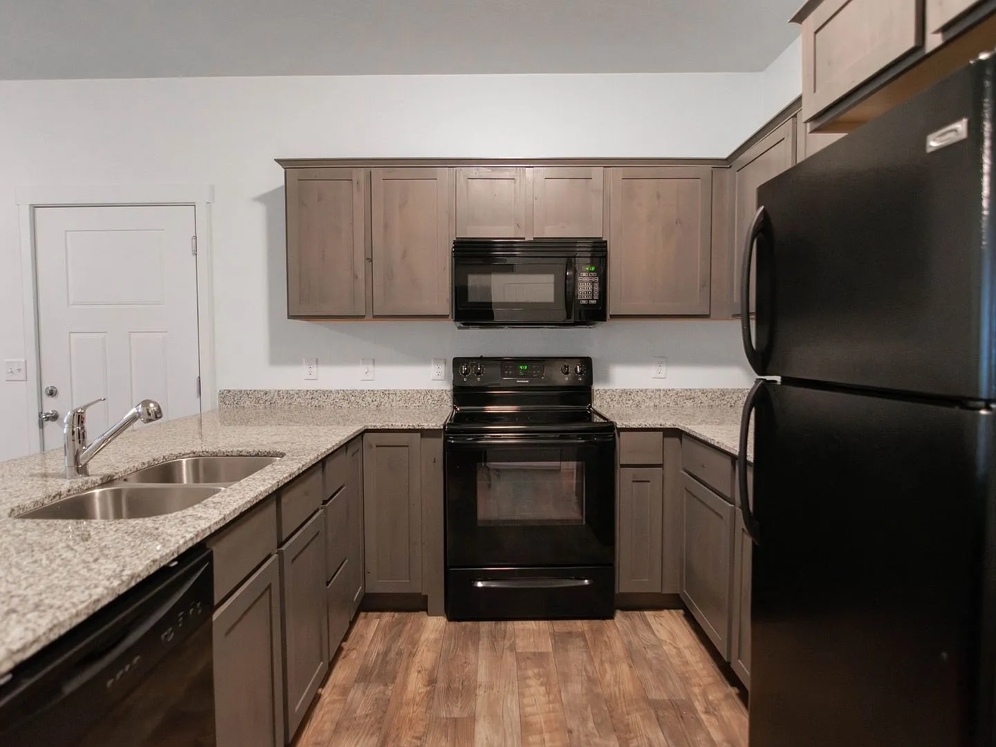 District at Valley Station in Heber — Photo 1
