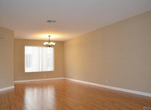 4th image of 131 N Craig Ave #2