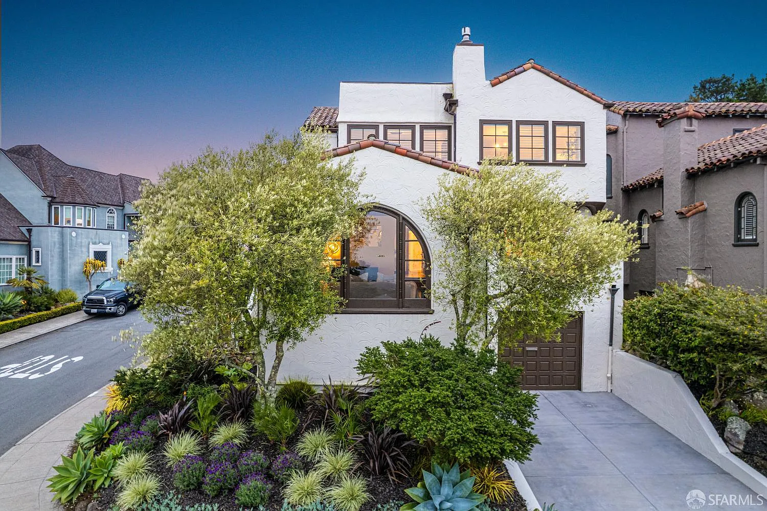 2 Rosewood Dr - Photo 3