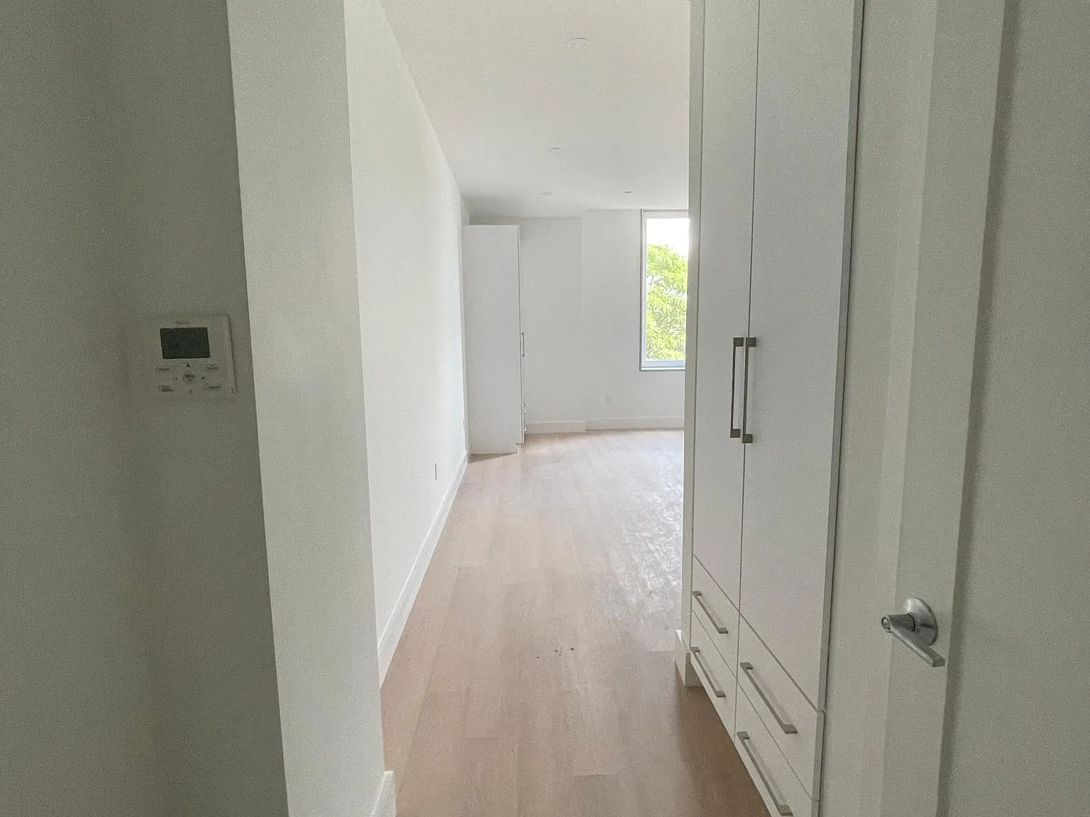 Studio, 350 sqft, $1,950 — Photo 3