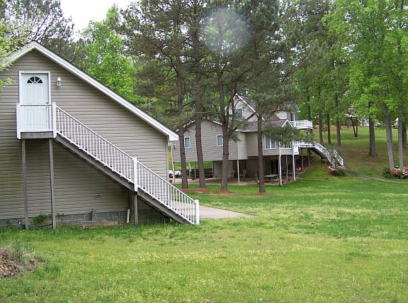 4th image of 28 Shearin Dr
