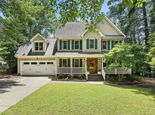 633 Saint Vincent Dr, Holly Springs, NC 27540
