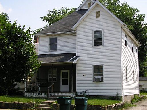 1st image of 911 W Charles St APT 1