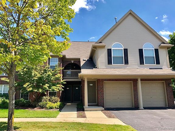3rd image of 28318 Carlton Way Dr #1