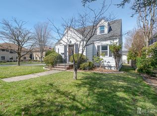 8 Wallace St, East Brunswick, NJ 08816
