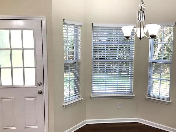 3rd image of 6838 Brachnell View Dr