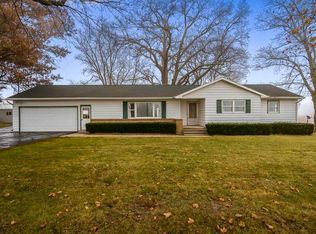 1993 S Bolton Rd, Freeport, IL 61032