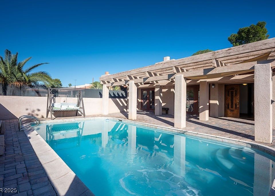 1st image of 3482 Villa Hermosa Dr