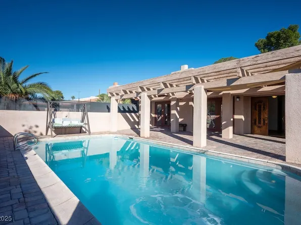 3482 Villa Hermosa Dr, Las Vegas, NV 89121