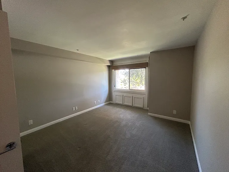 Storage under the windows