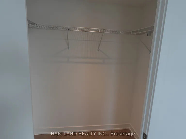 448 Burnhamthorpe Rd W #1801 — Photo 9
