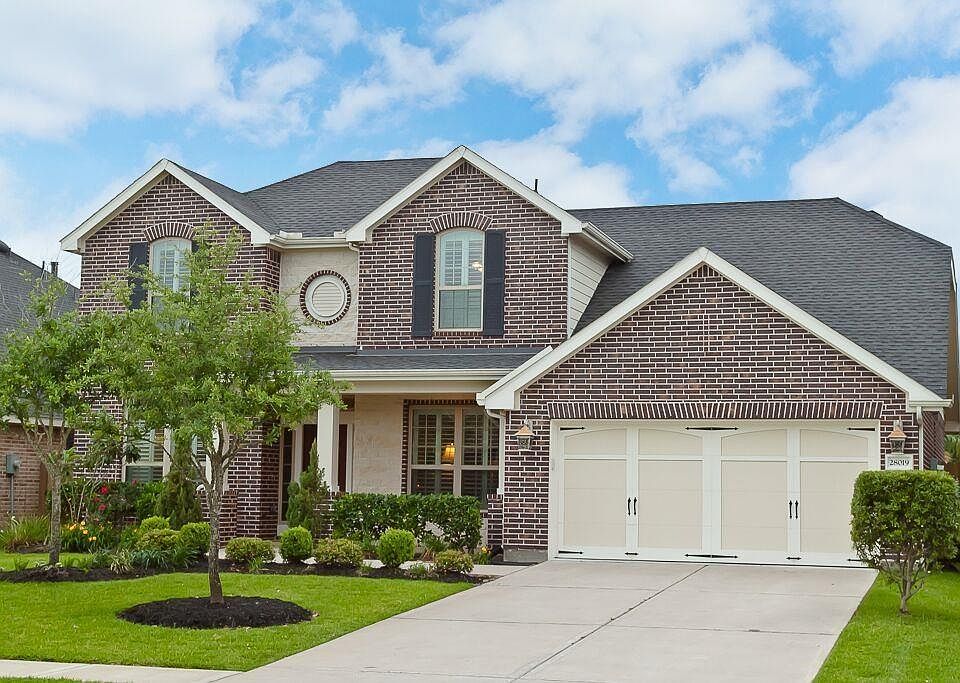 1st image of 28019 Everett Knolls Dr