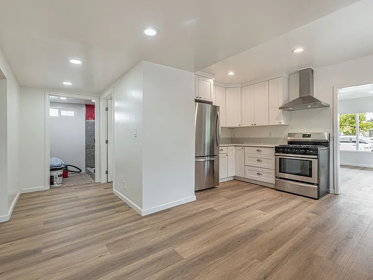 12856 Rubens Ave — Photo 3