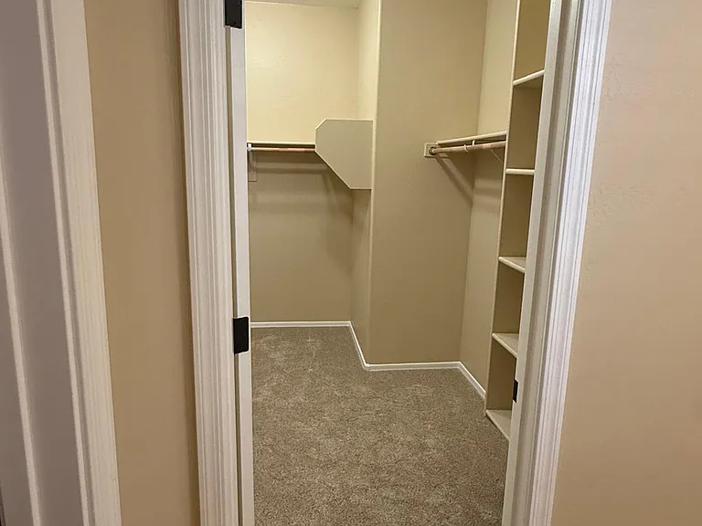 18328 W Saguaro Ln — Photo 10