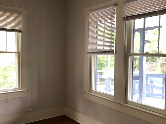 Front bedroom.
