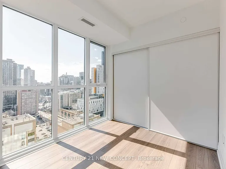 77 Mutual St #3004 — Photo 16