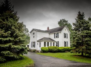 6259 Aiken Rd, Lockport, NY 14094