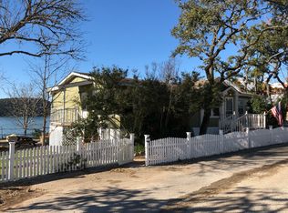 716 Faurie Rd, Lakehills, TX 78063