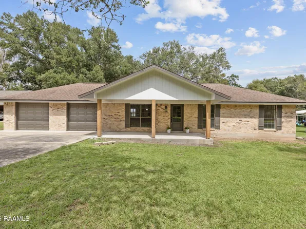 1071 Lynn Romero Dr, Breaux Bridge, LA 70517