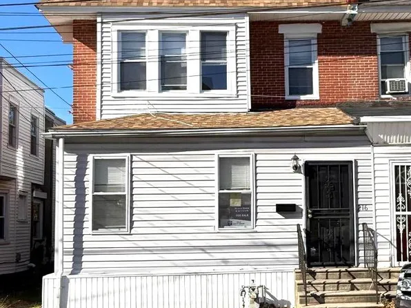 216 S 7th St, Darby, PA 19023