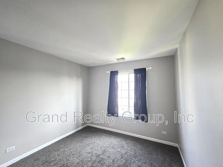 652 S Rosehall Ln — Photo 11