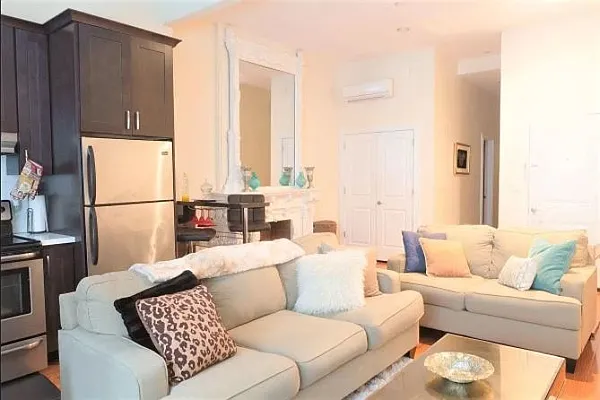 Rented by Compass | media 22