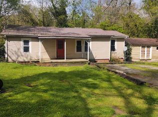 1075 Price Dr, Tunnel Hill, GA 30755