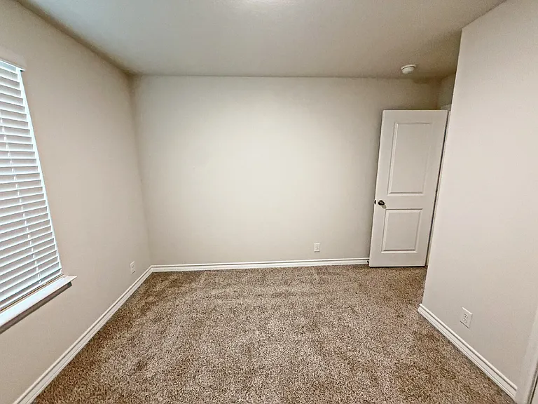 21065 Gravel Keep — Photo 4