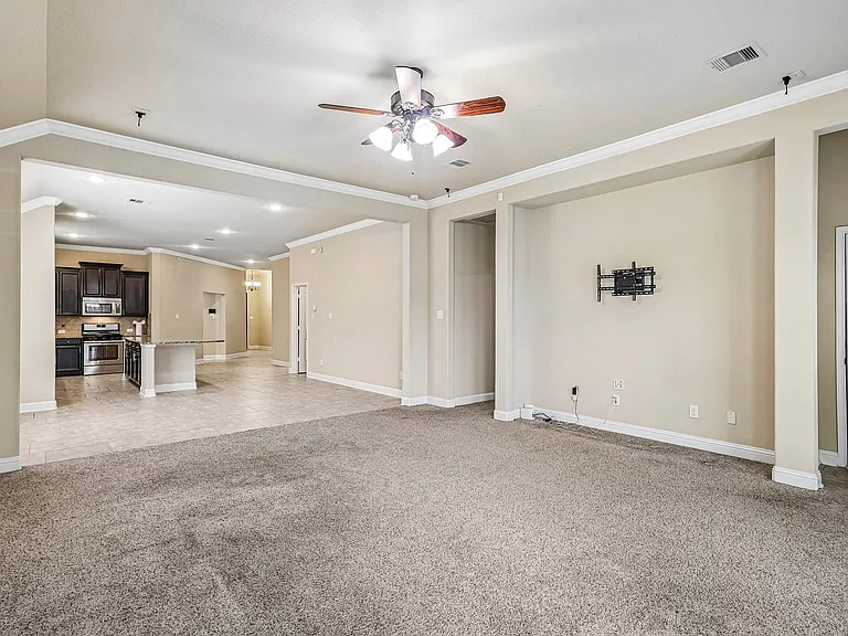 4850 Palomar Ln — Photo 9
