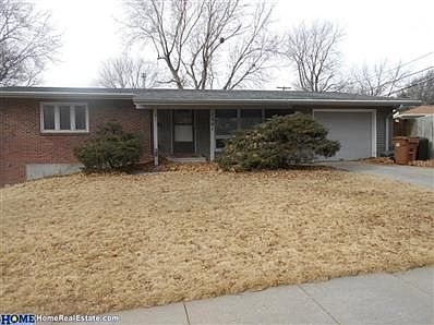 1st image of 1301 Lancaster Ln